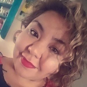 Meet your Posher, Ileana